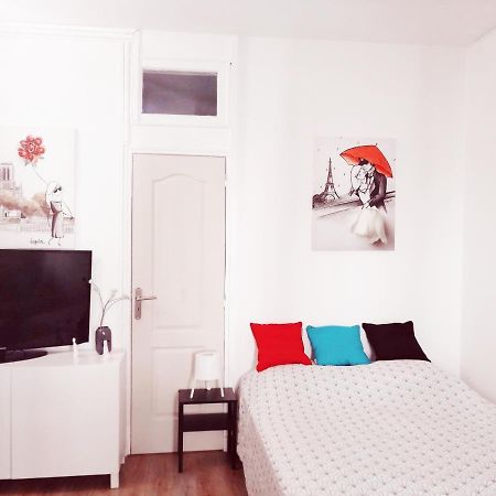 Studio Situe Dans Un Quartier Calme Et Residentiel A Montrouge A Seulement 2 Minutes Du Metro Екстериор снимка