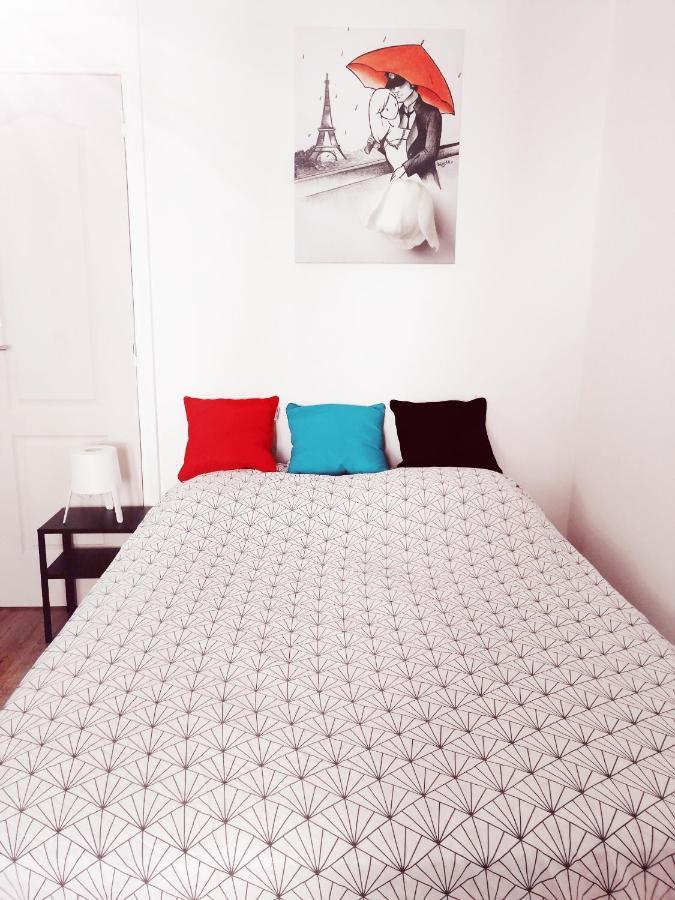 Studio Situe Dans Un Quartier Calme Et Residentiel A Montrouge A Seulement 2 Minutes Du Metro Екстериор снимка