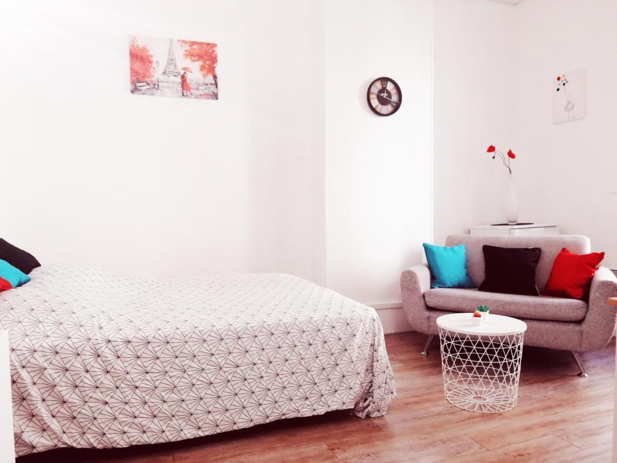 Studio Situe Dans Un Quartier Calme Et Residentiel A Montrouge A Seulement 2 Minutes Du Metro Екстериор снимка
